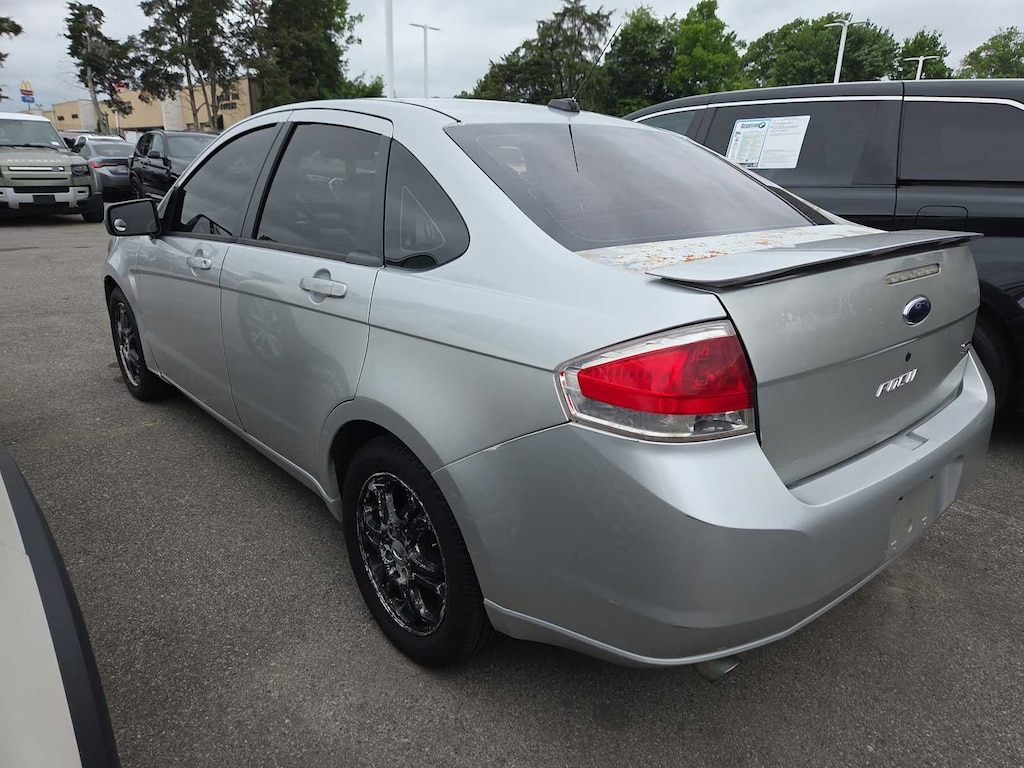 Used 2009 Ford Focus SES Sedan