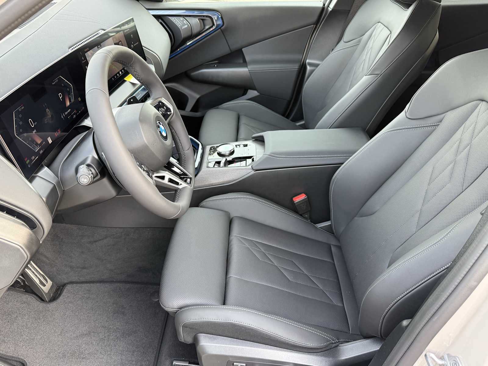 2025 BMW X3 30 - Photo 9