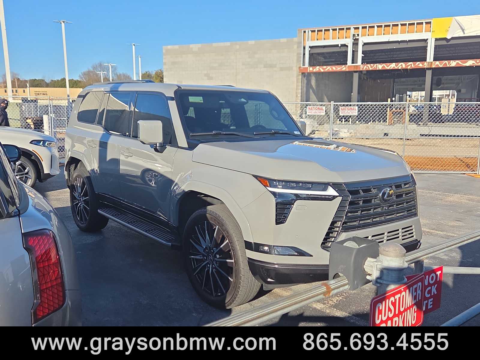 2024 Lexus GX Luxury's photo