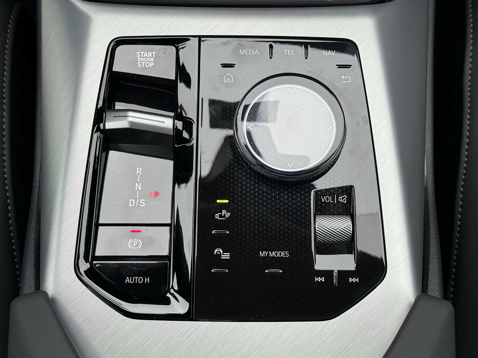 2025 BMW X3 30 - Photo 18