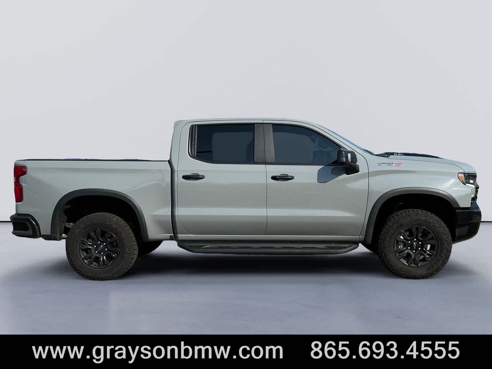 2025 Chevrolet Silverado 1500 ZR2 photo 2