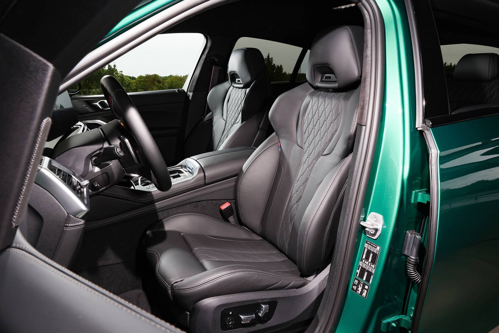 The interior design of a bmw x6 m60i.