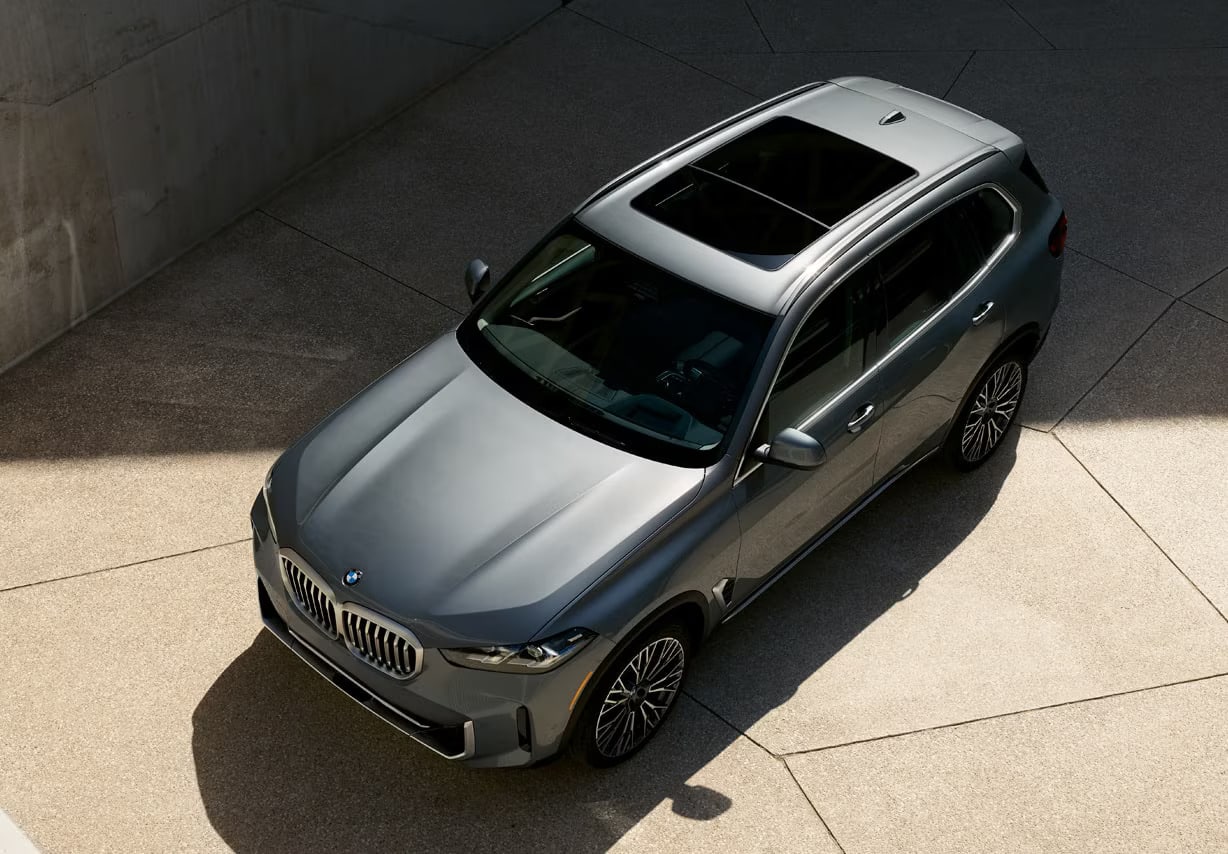 2024 bmw x5 parked