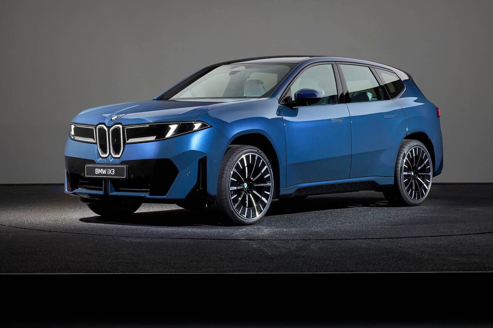 2027 BMW iX3 800-volt charging system