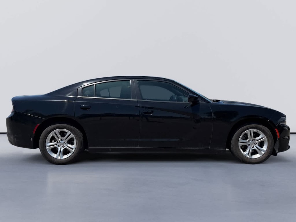 Used 2022 Dodge Charger SXT Sedan
