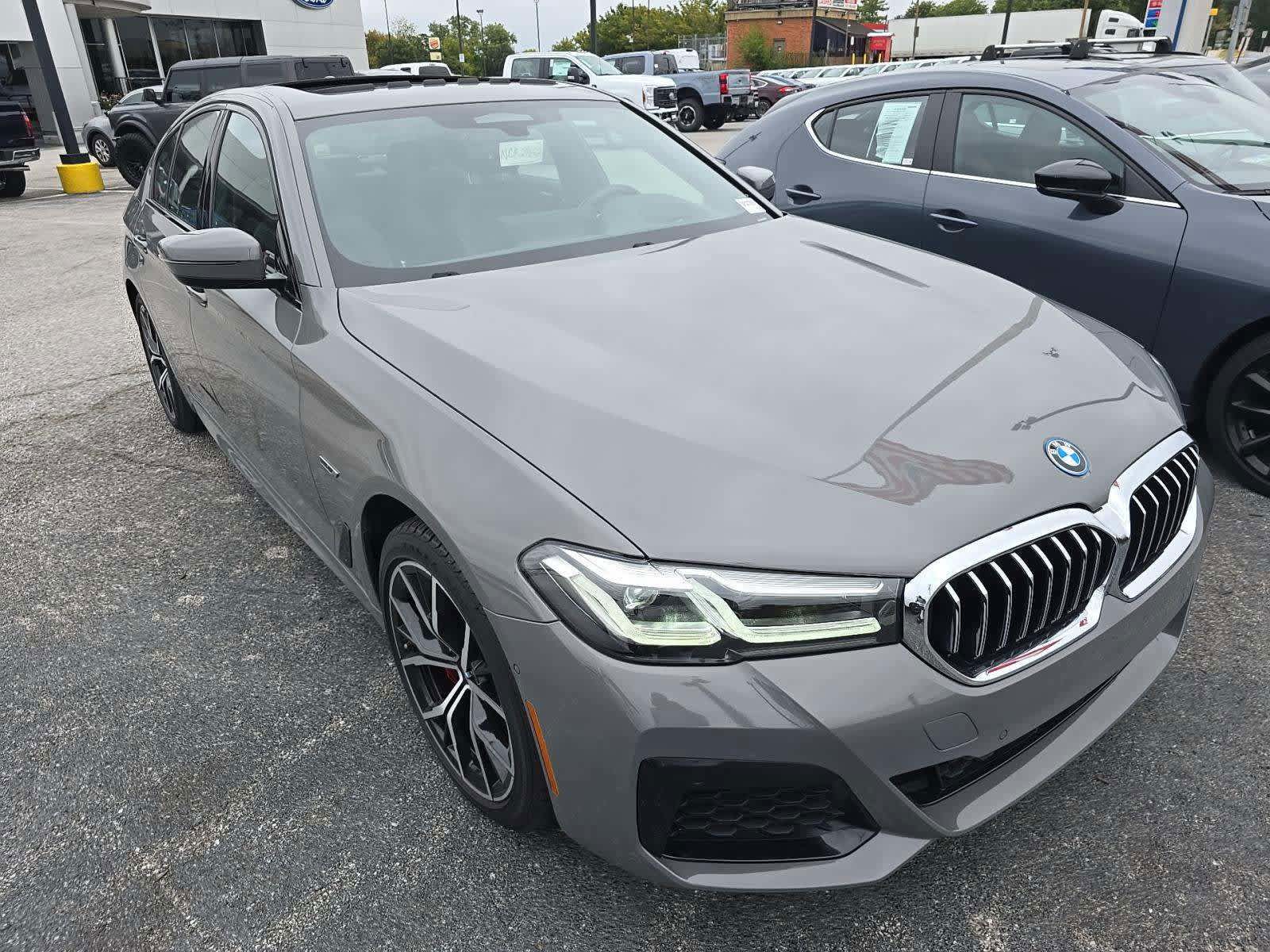 2022 Bmw 530e xDrive photo 2