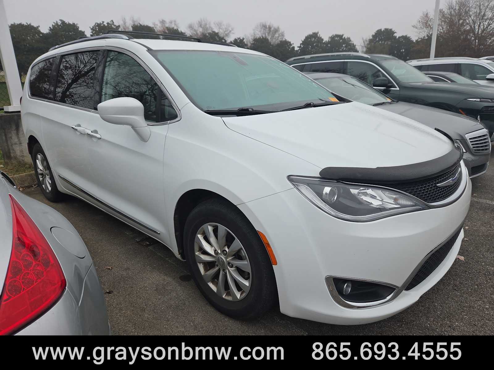 2019 Chrysler Pacifica Touring L's photo