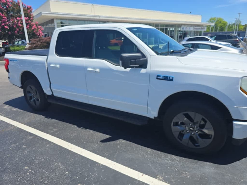 Used 2024 Ford F-150 Lightning Flash 4WD Supercrew 5.5 Box Truck SuperCrew Cab