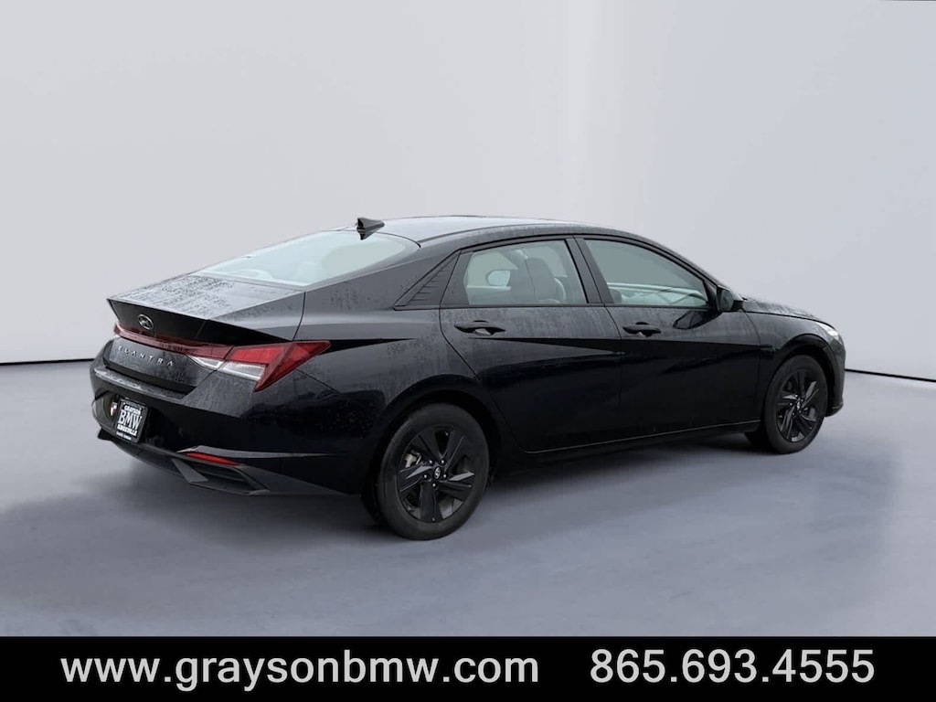 Used 2023 Hyundai Elantra SEL Sedan