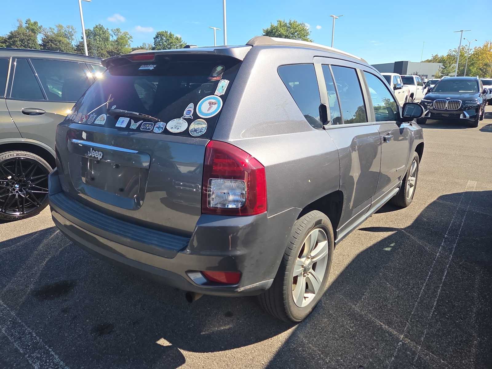 2016 Jeep Compass Sport photo 2