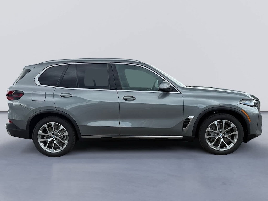 New 2026 BMW X5 PHEV xDrive50e SUV