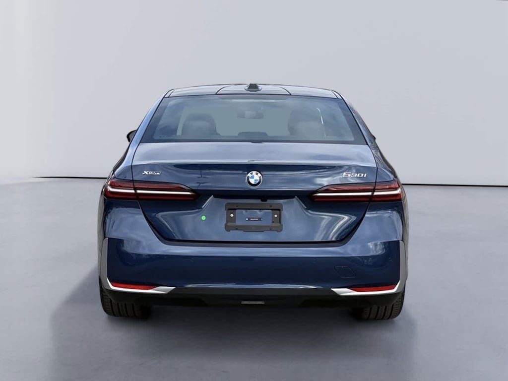 New 2026 BMW 530i xDrive Sedan