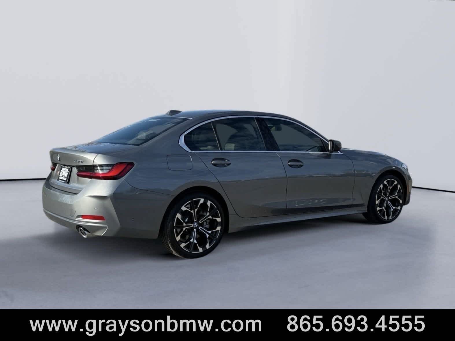 2025 Bmw 330i Sedan photo 3