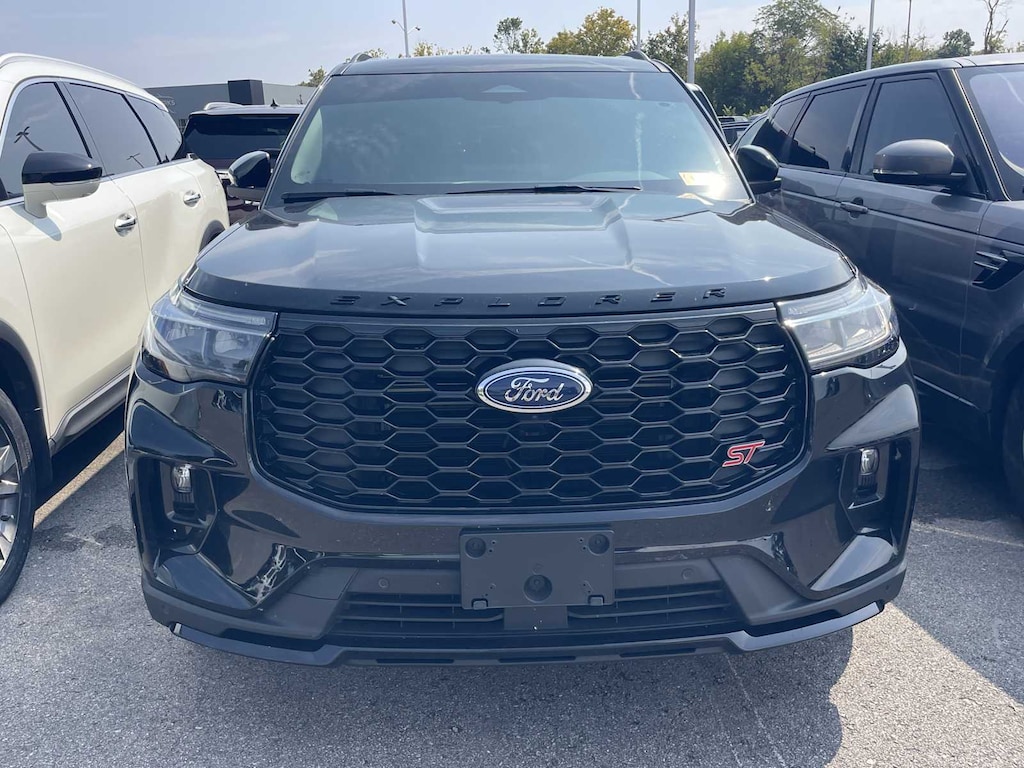 Used 2025 Ford Explorer ST SUV