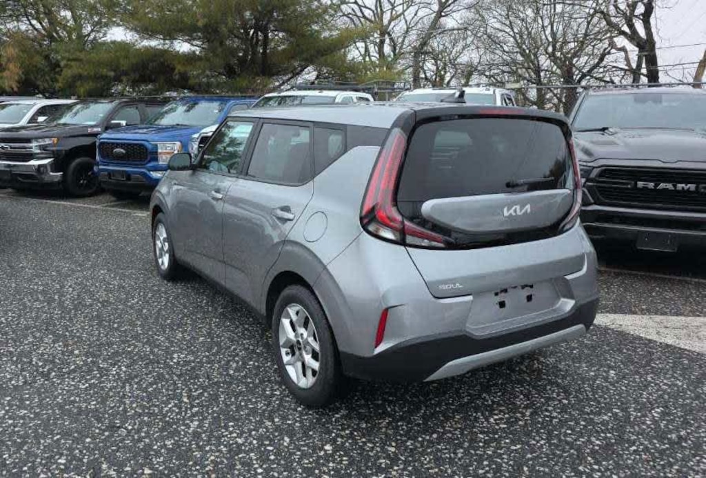 Used 2023 Kia Soul LX Hatchback