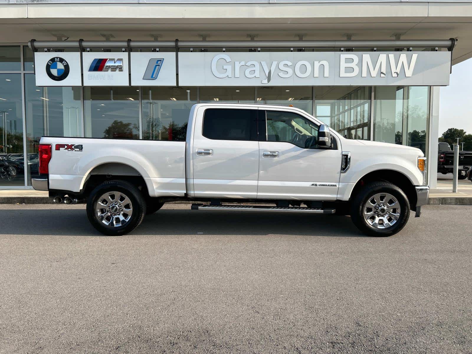 Used 2017 Ford F-250 Super Duty Lariat with VIN 1FT7W2BTXHEC36492 for sale in Knoxville, TN