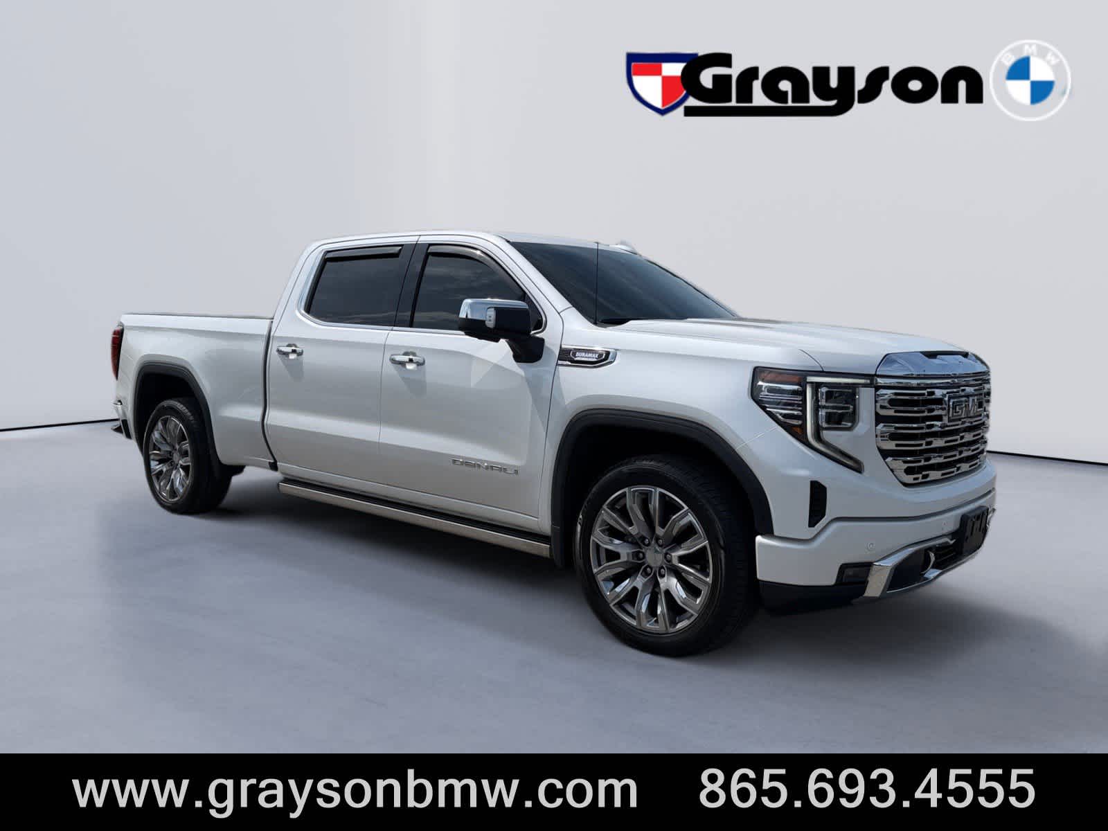 2023 GMC Sierra Denali 4WD Crew Cab Short Box's photo
