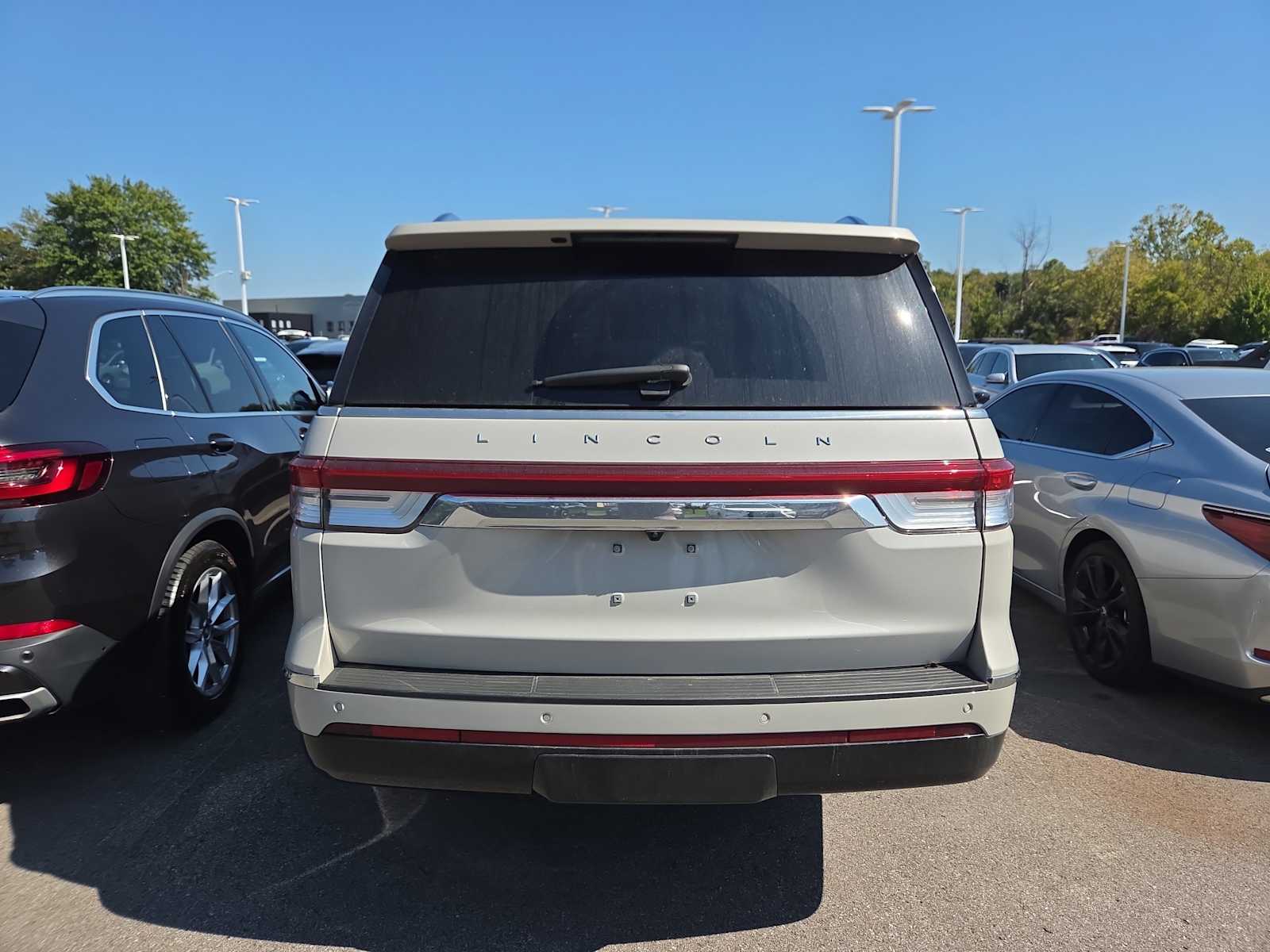 2024 Lincoln Navigator L Reserve photo 4