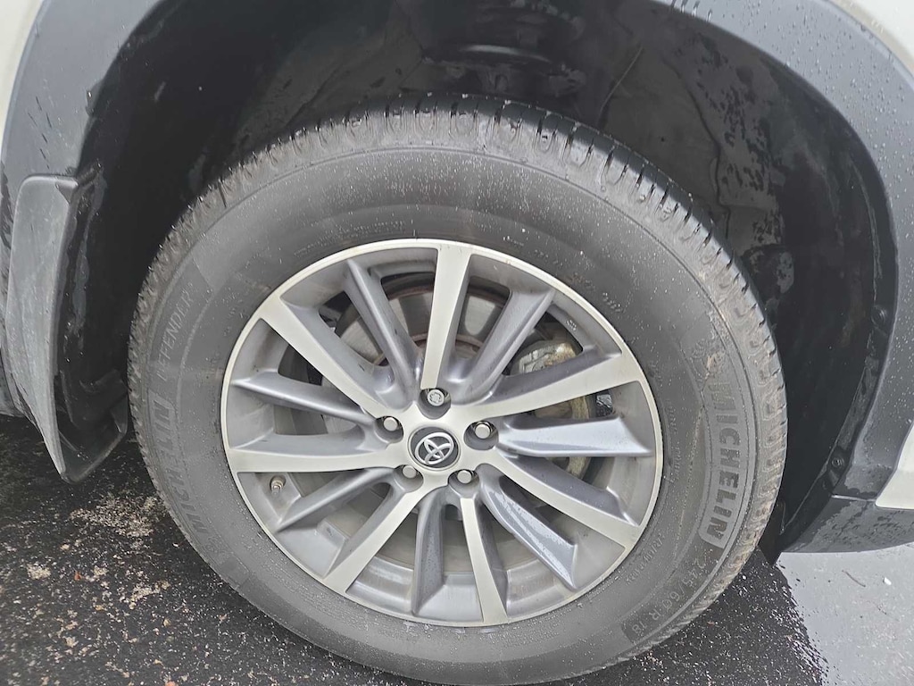 Used 2019 Toyota Highlander XLE SUV