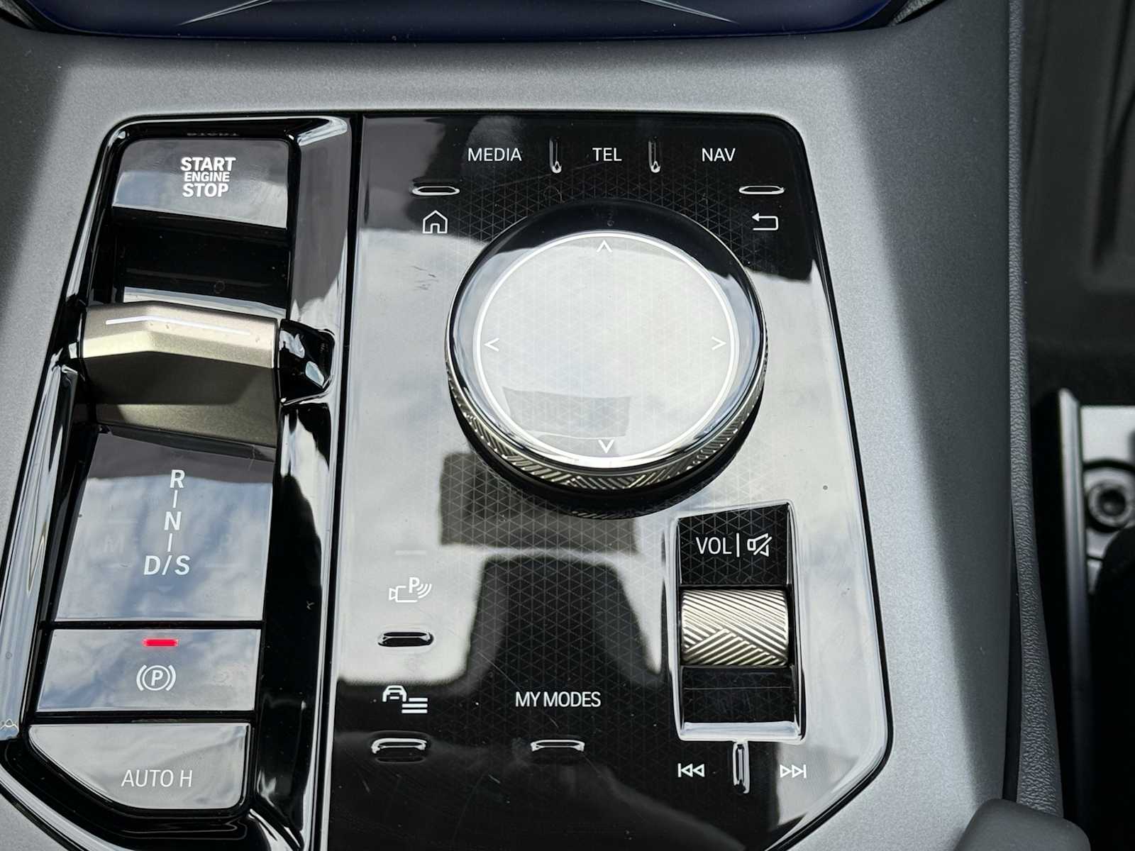 2025 BMW X3 30 - Photo 21