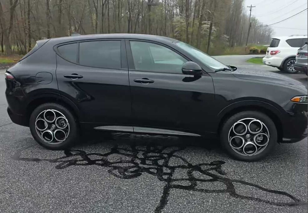 Used 2025 Alfa Romeo Tonale SUV