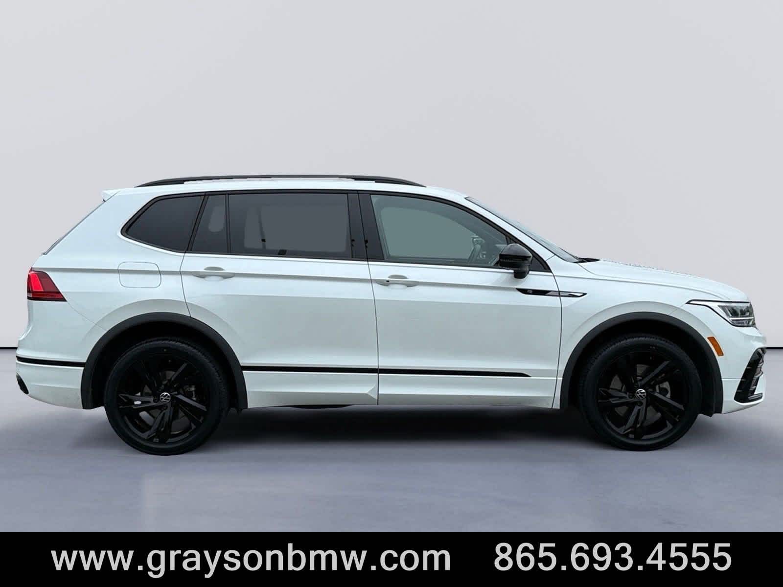 Used 2023 Volkswagen Tiguan SE R-LINE BLACK with VIN 3VV8B7AX1PM074473 for sale in Knoxville, TN