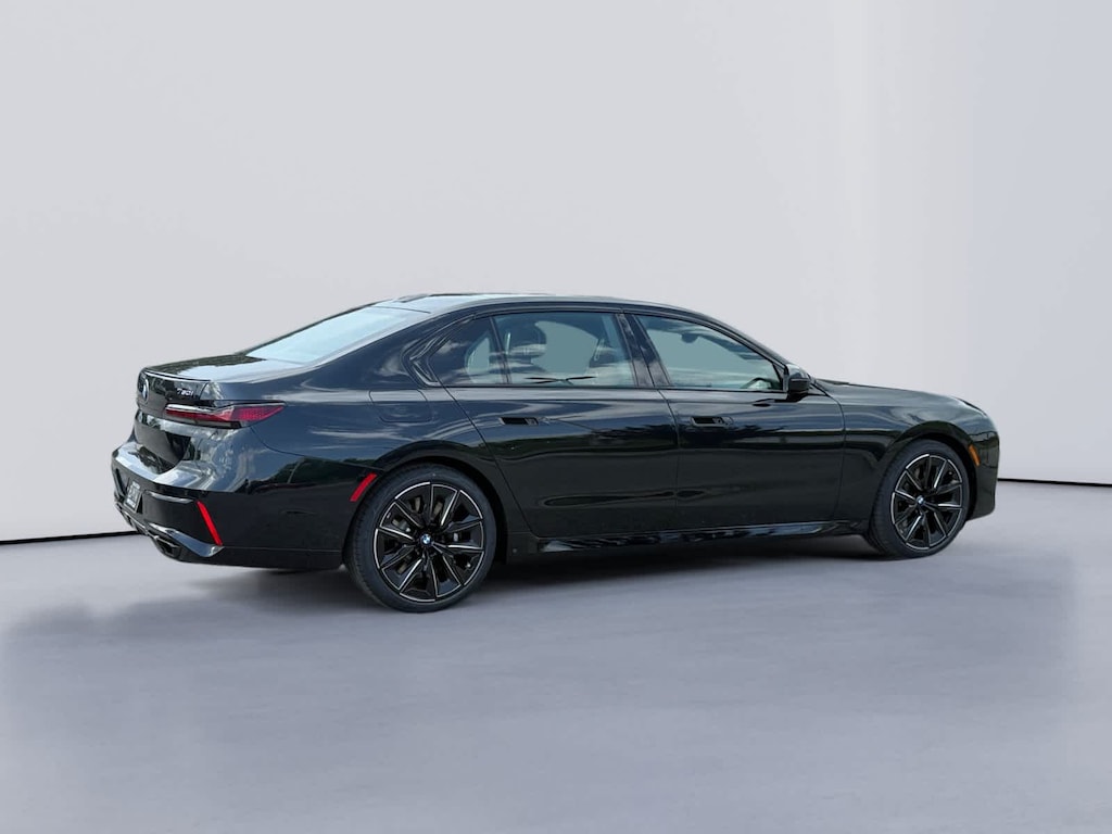 New 2026 BMW 760i xDrive Sedan