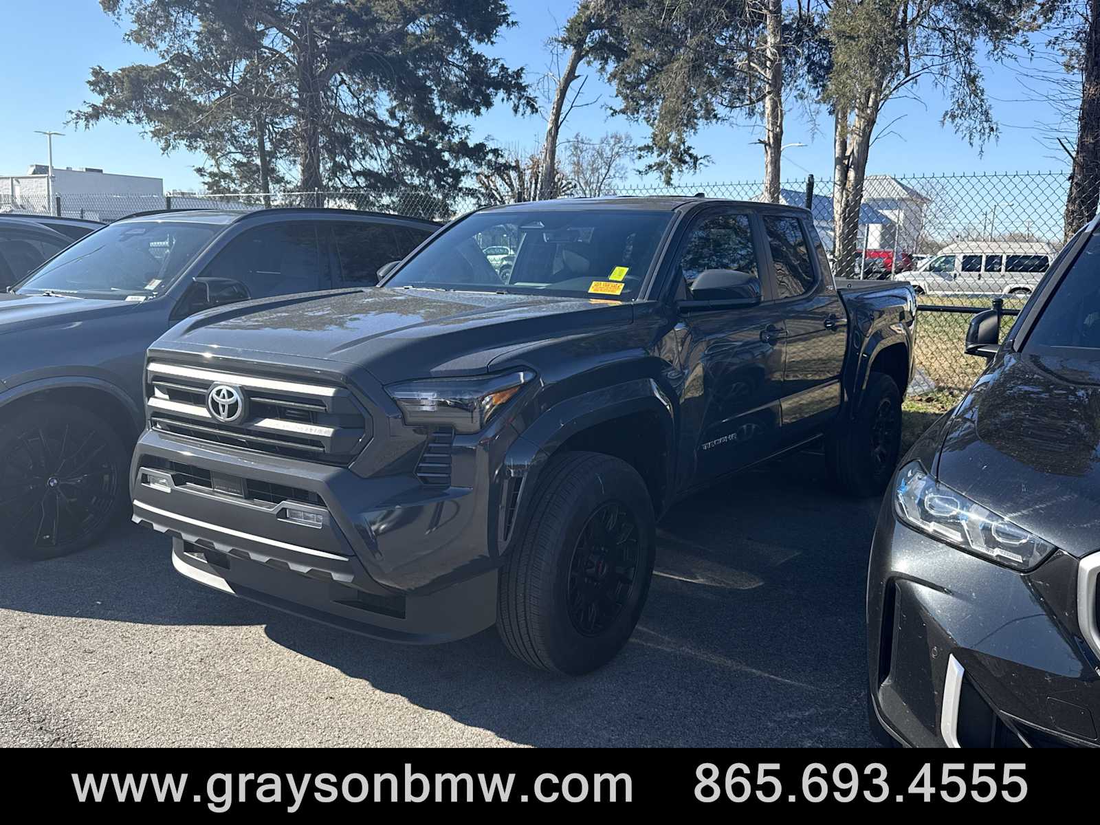 2025 Toyota Tacoma SR5's photo