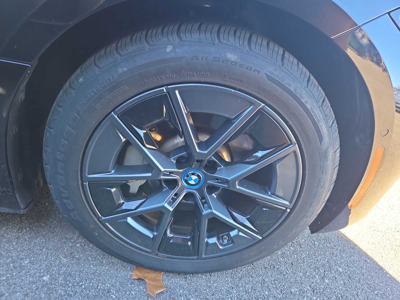 2024 Bmw i4 xDrive40 photo 2