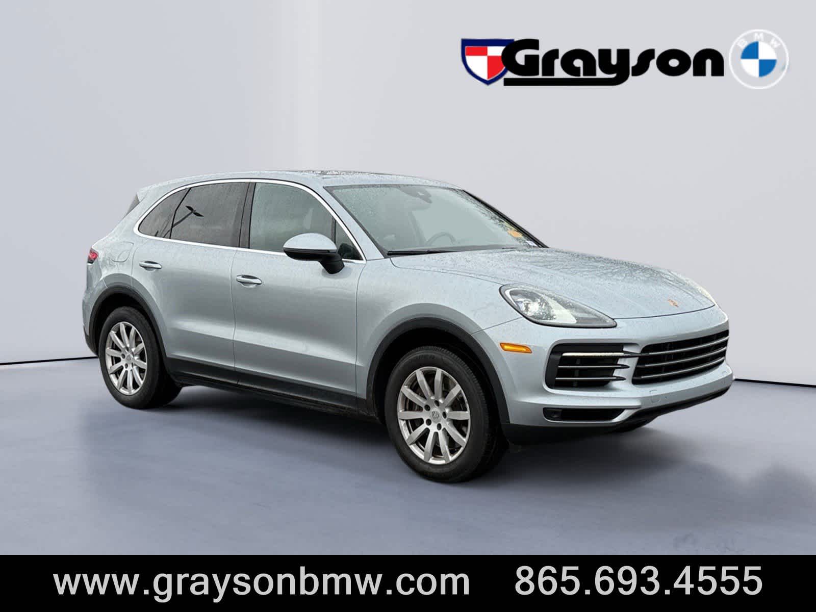 2022 Porsche Cayenne Base's photo