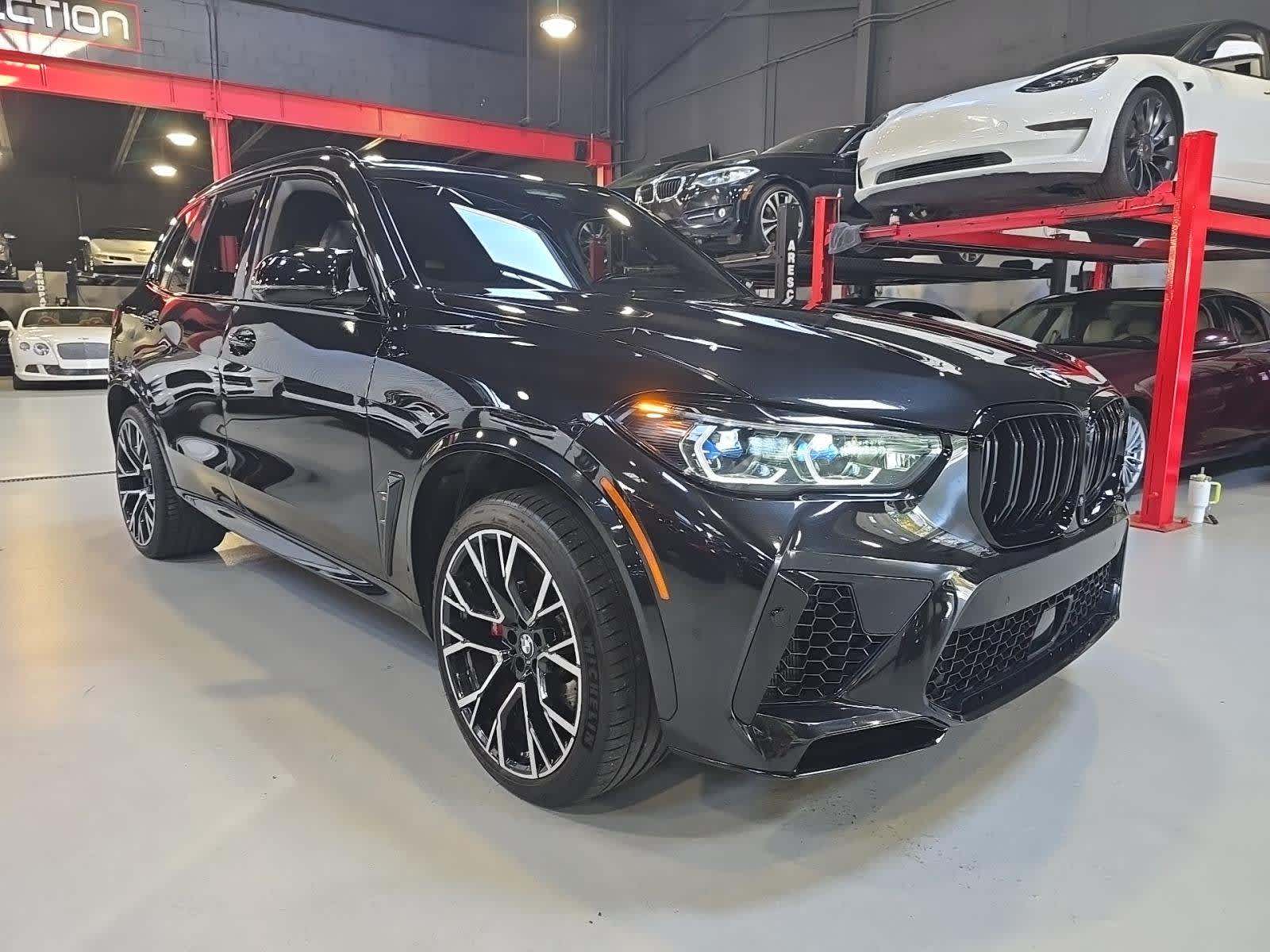 2022 Bmw X5 M photo 2