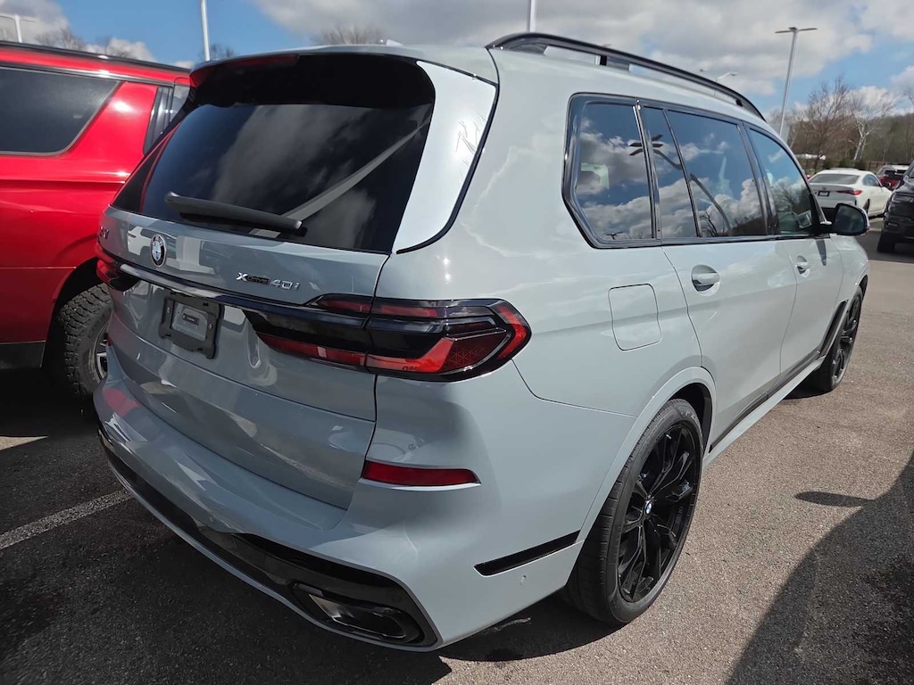 New 2026 BMW X7 xDrive40i SUV