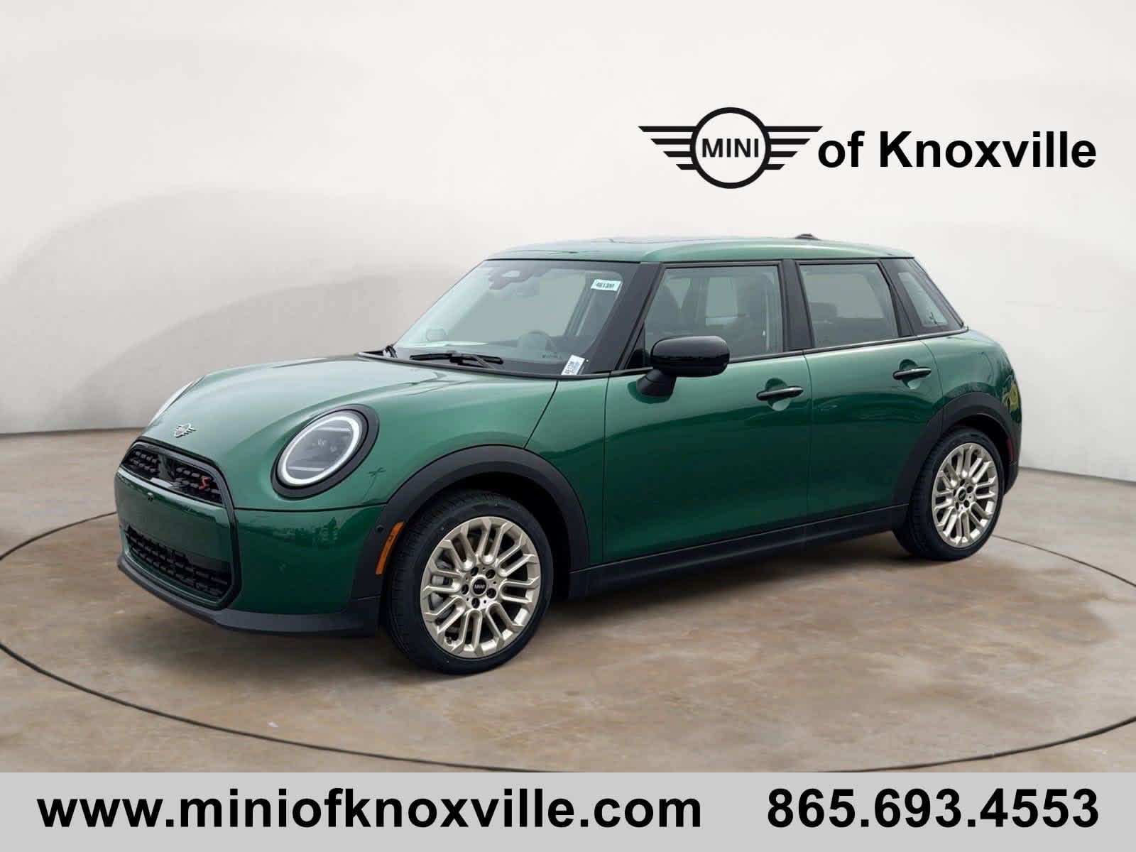 View vehicle photo 7