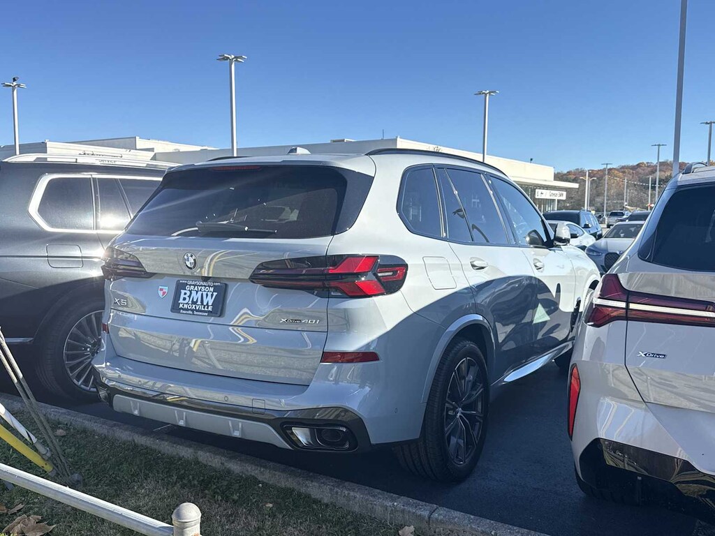 New 2026 BMW X5 xDrive40i SUV
