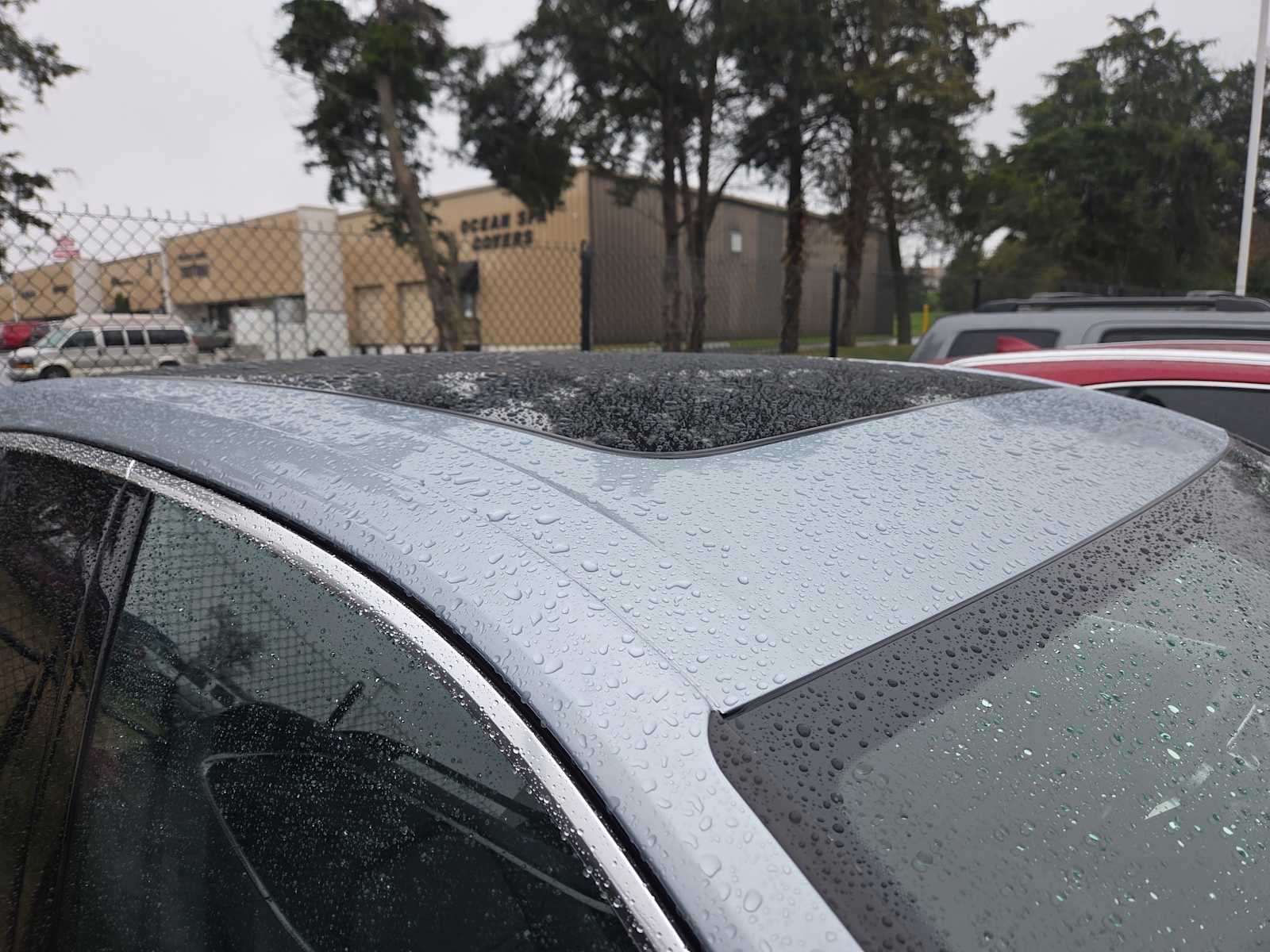 2022 Porsche Cayenne Base photo 3