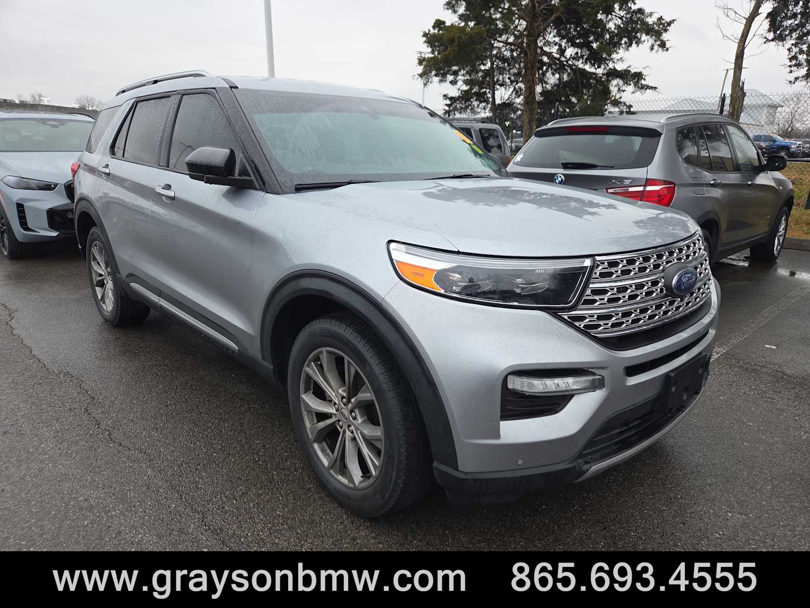 2022 Ford Explorer Limited's photo