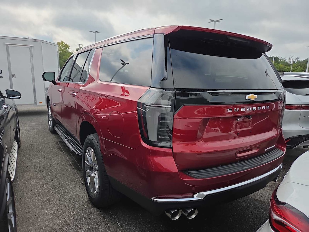 Used 2025 Chevrolet Suburban Premier SUV