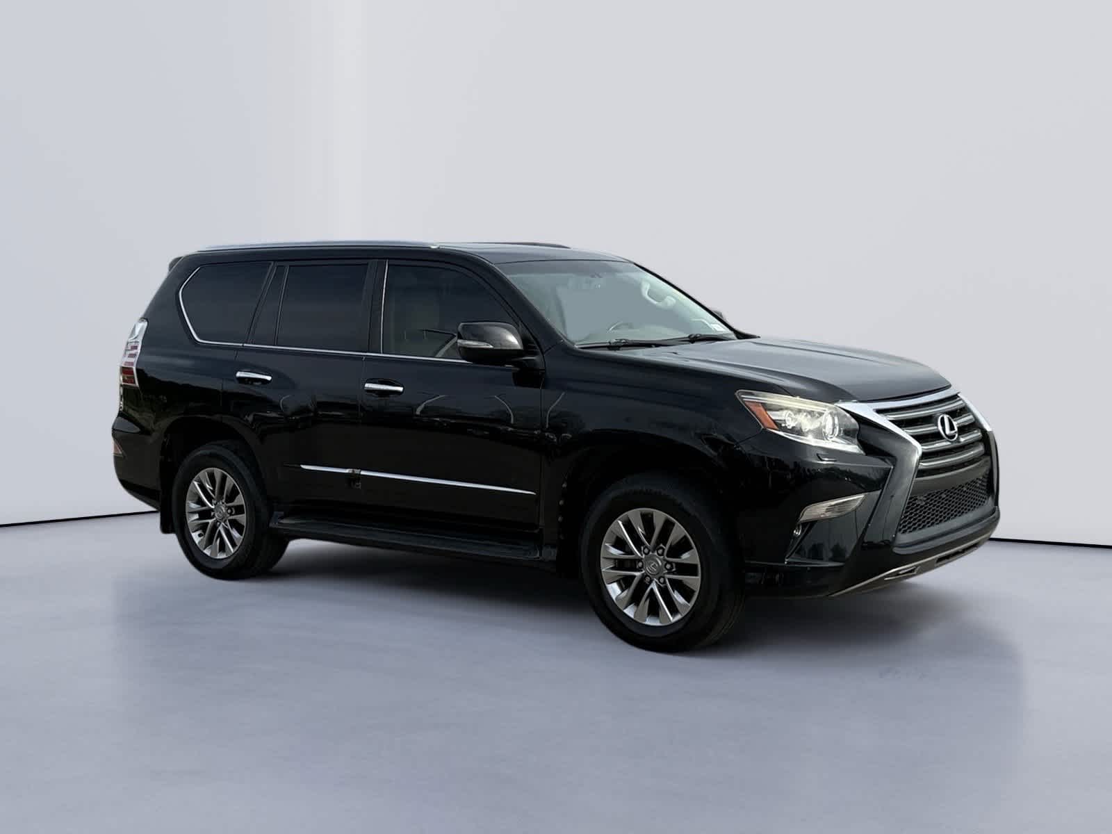 2015 Lexus GX Luxury's photo