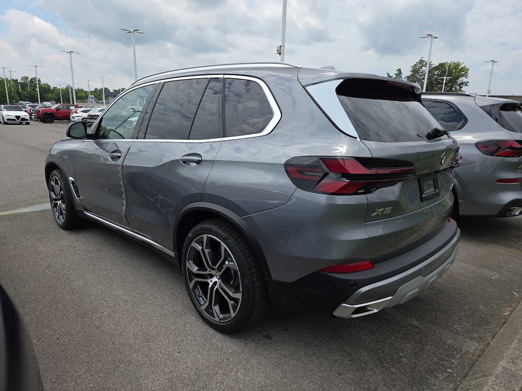 New 2026 BMW X5 xDrive40i SUV