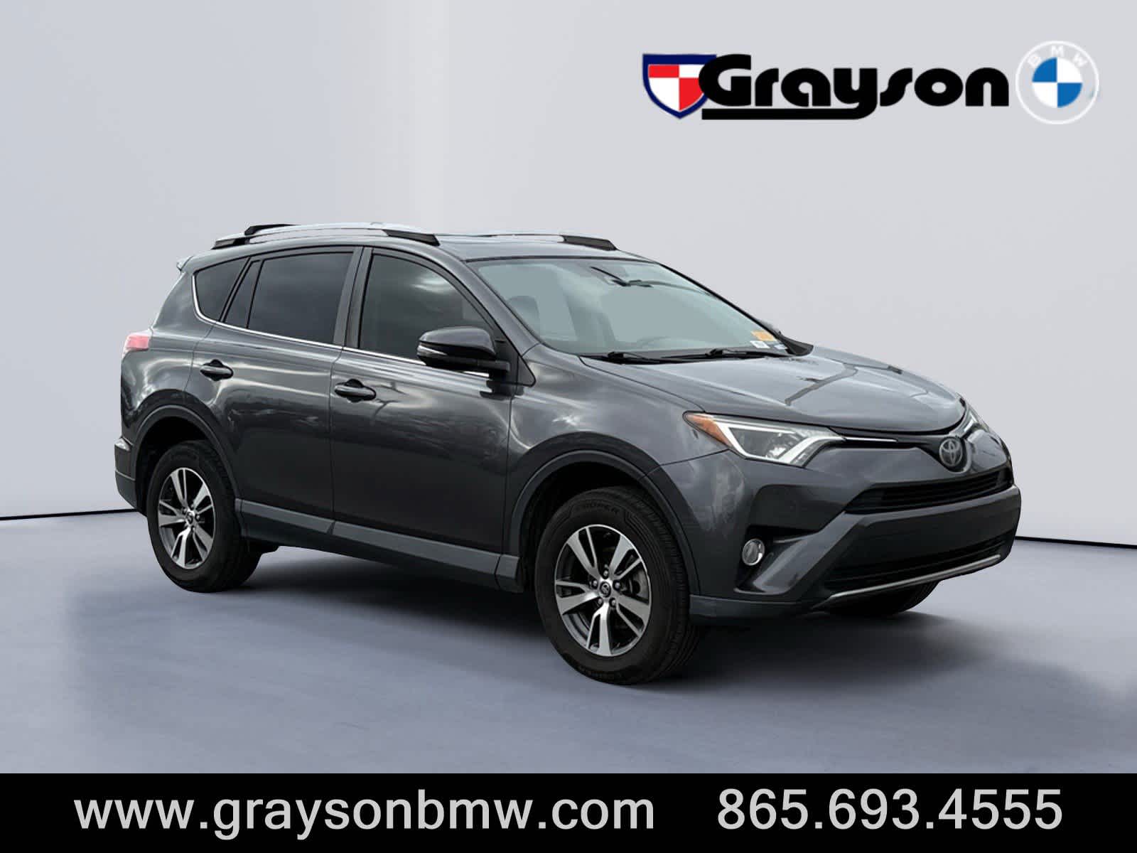 2018 Toyota RAV4 XLE's photo