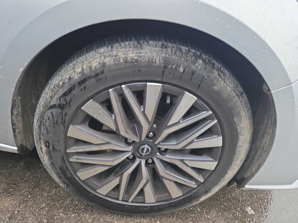 Used 2023 Nissan Altima 2.5 SV Sedan