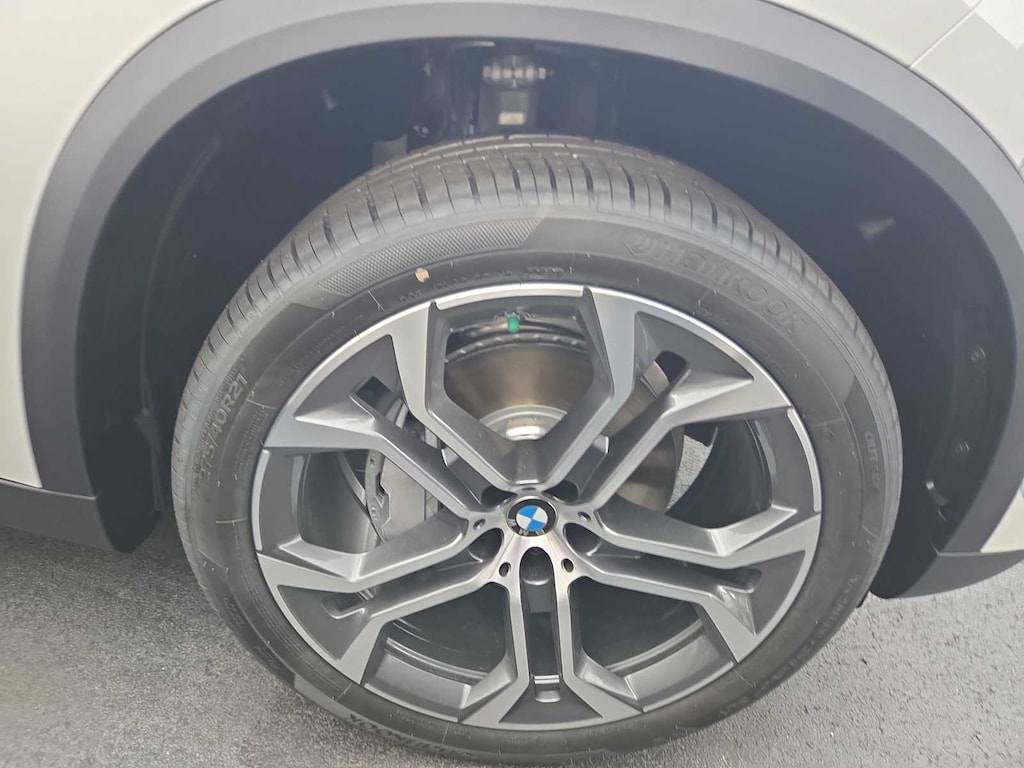 New 2026 BMW X5 xDrive40i SUV