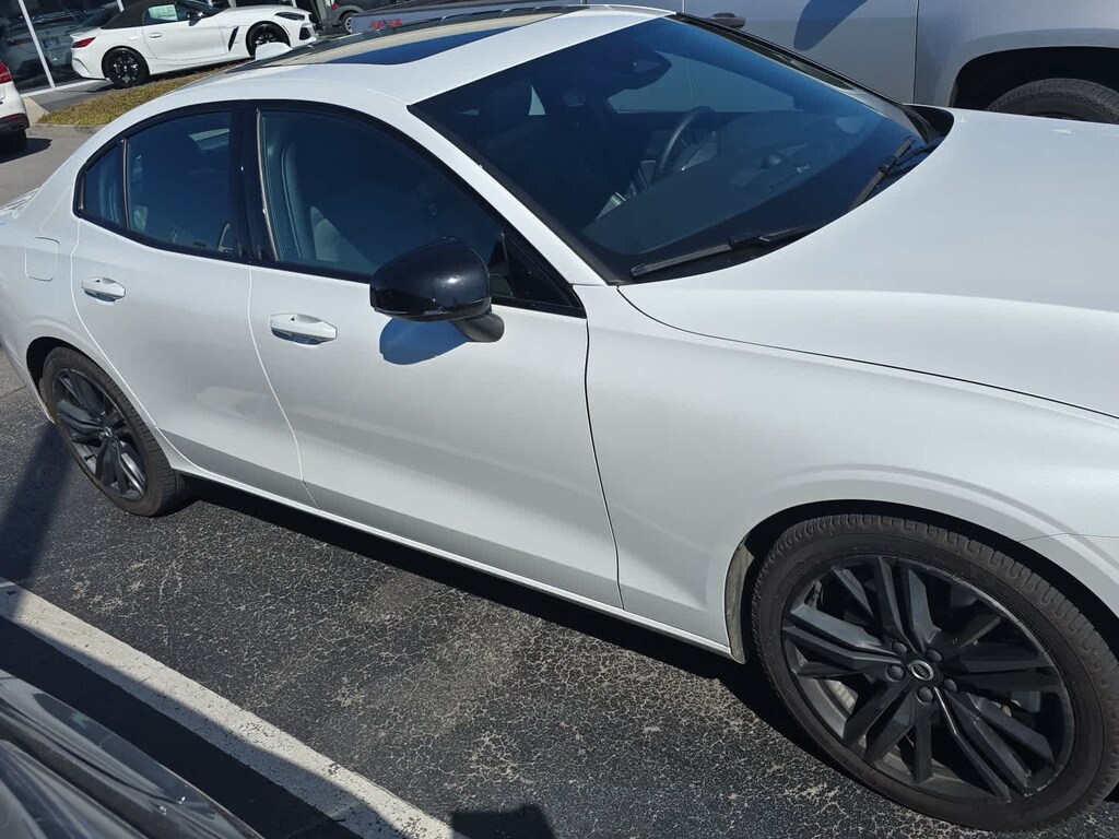Used 2024 Volvo S60 plug-in hybrid Ultimate Black Edition Sedan