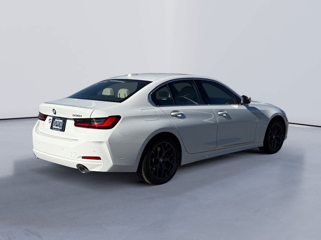 New 2026 BMW 330i NA Sedan