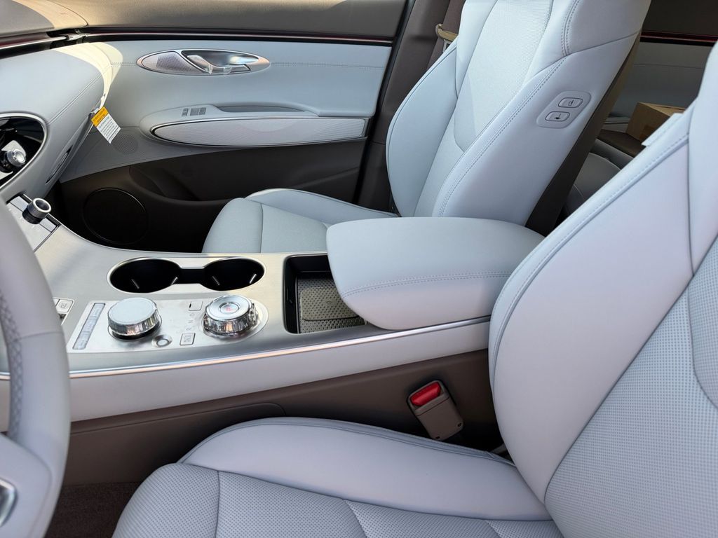 2026 GENESIS GV70 Advanced - Photo 12