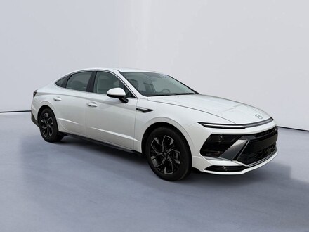 2025 Hyundai Sonata SEL Sedan