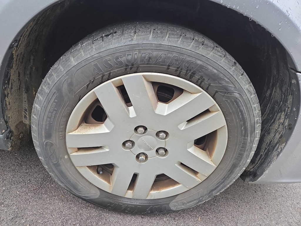 Used 2014 Dodge Avenger SE Sedan