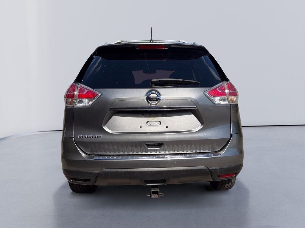Used 2016 Nissan Rogue S SUV