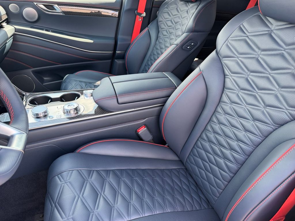 New 2026 Genesis GV80 Coupe 3.5T E-SC Mhev SUV