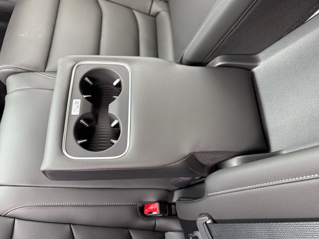 2026 GENESIS GV70 Standard - Photo 28